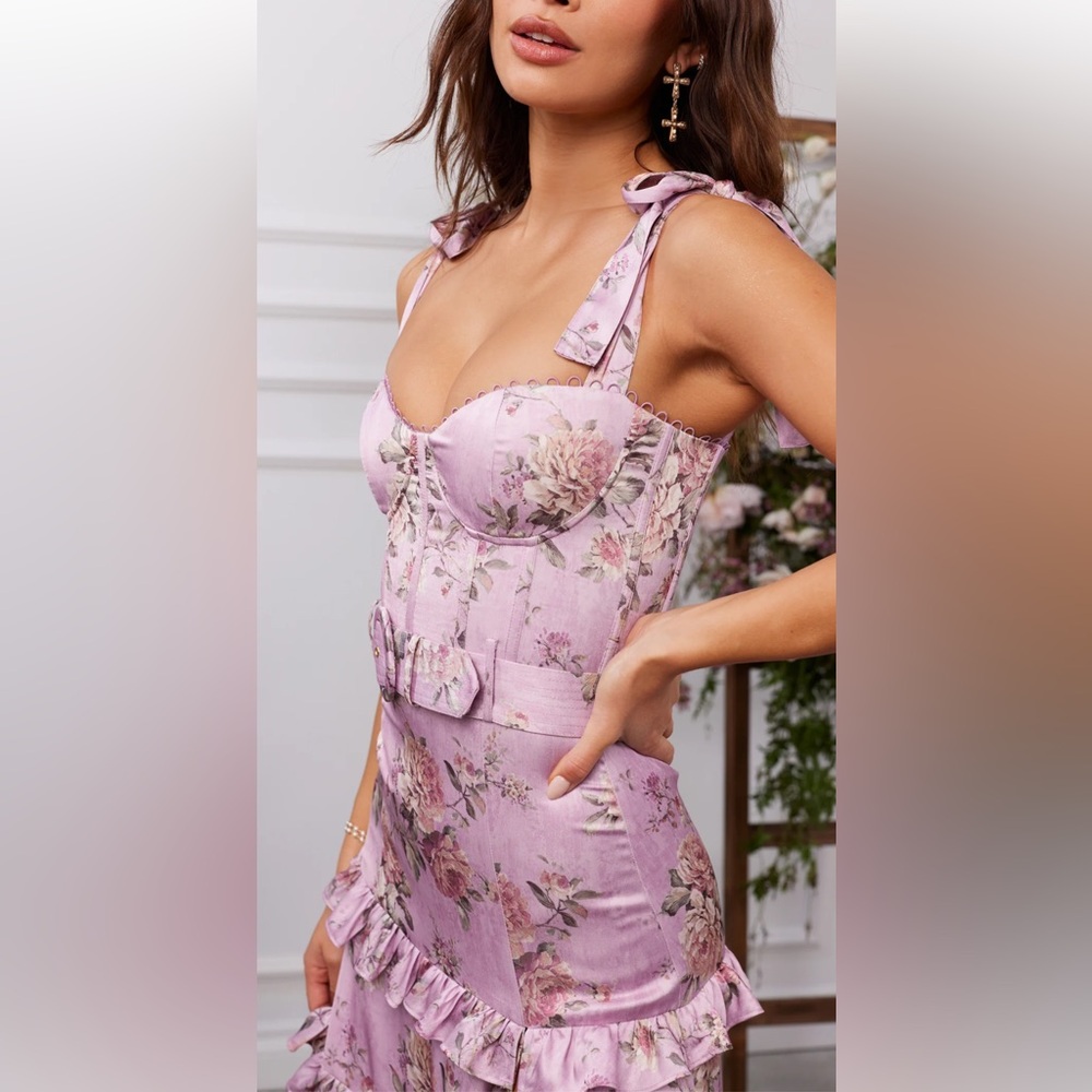 V Chapman Lisianthus Dress in Lilac Tapestry Rose - Picture 3 of 6